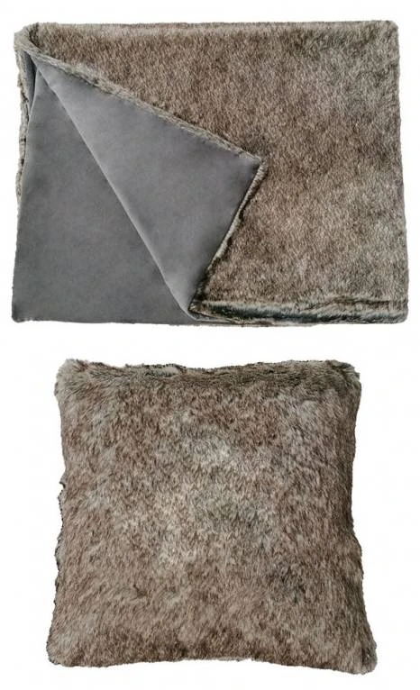 Lot 1 Plaid 1 Coussin Fausse Fourrure 3 Lot 1 Plaid 1 Coussin Fausse Fourrure