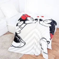 Herding Plaid Mickey Et Minnie -Pas Cher Zen Repos Magasin 1000331674 220719 021 MOOD DETAILS P000000001000331674 mood