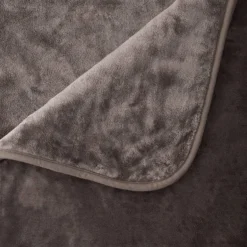 Couverture Polaire HUGS & KISSES 14 Couverture Polaire HUGS & KISSES -Pas Cher Zen Repos Magasin 1000399346 230801 050 DETAILS P000000001000399346