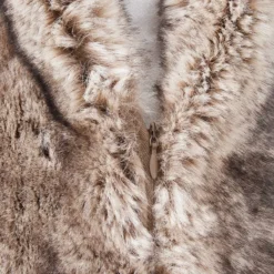 Coussin En Fourrure WILD THING -Pas Cher Zen Repos Magasin 1000405904 230919 050 DETAILS P000000001000405904