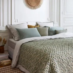 Couvre-lit Matelassé PADMA -Pas Cher Zen Repos Magasin 74d9e533bb184340a339bceea6a7b7ae