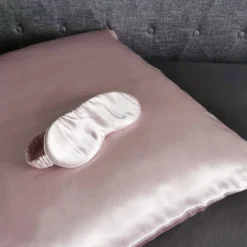 BEAUTY SLEEP SET L Taie D'oreiller -Pas Cher Zen Repos Magasin 93c240db82354d6db143793b98f68051