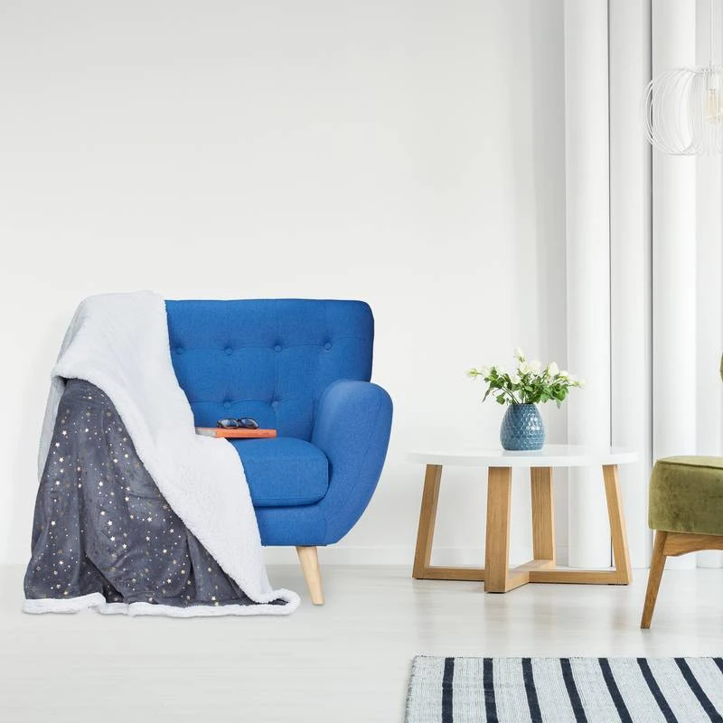 Plaid Gris étoiles Dorées En Lot De 3 4 Plaid Gris étoiles Dorées En Lot De 3 – Image 2