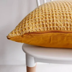 DODO Coussin En Coton Recyclé Gaufré -Pas Cher Zen Repos Magasin c09a1c23c6fe4b51ad51516ca1a8d74a